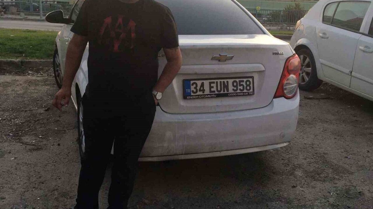 Zeytinburnu'da Silahlı Saldırı: İki Arkadaşın Cenazesi Adli Tıp'tan Alındı