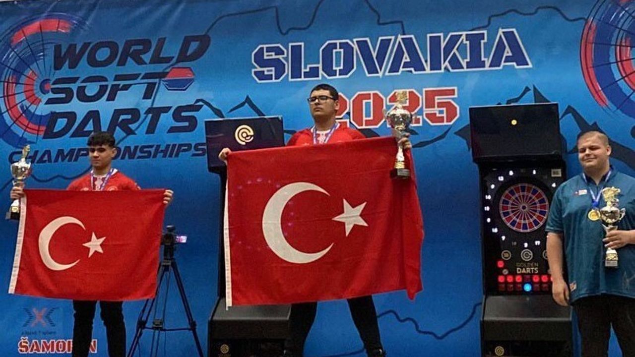 15 Yaşındaki Faruk Berkay Atasayar, Slovakya'da U18 Dünya Şampiyonu — 13 Türkiye Şampiyonluğu