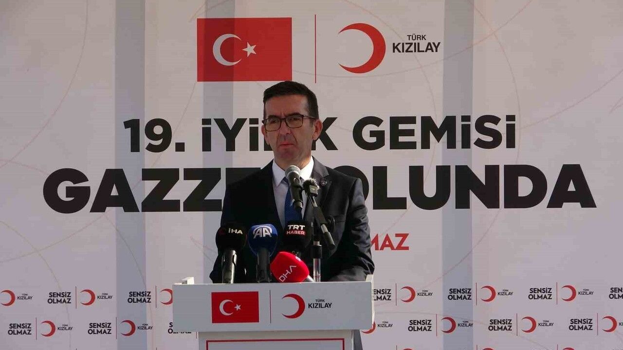 19. İyilik Gemisi 'ANA-N' Mersin'den Gazze'ye Uğurlandı
