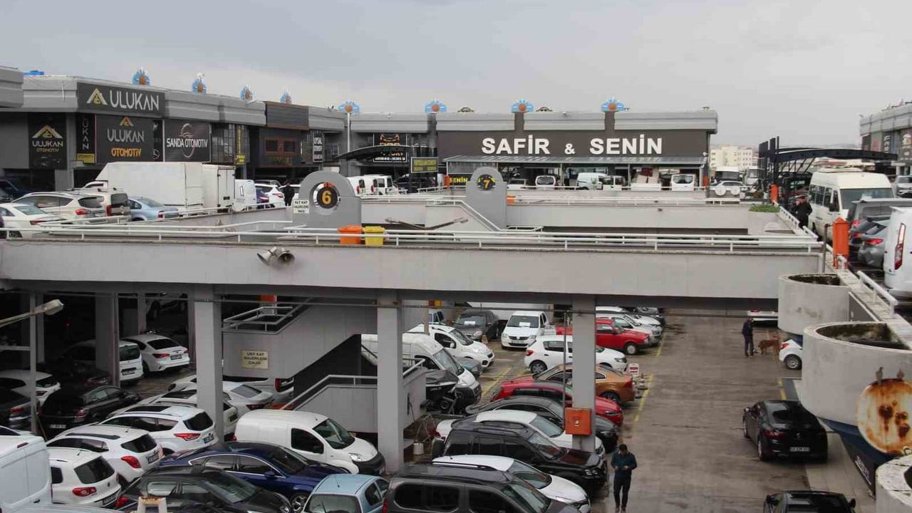 2026'da İkinci El Otomobil Piyasası Hareketleniyor: '6 Ay 6 Bin' ve Nispi Harç Düzenlemesi