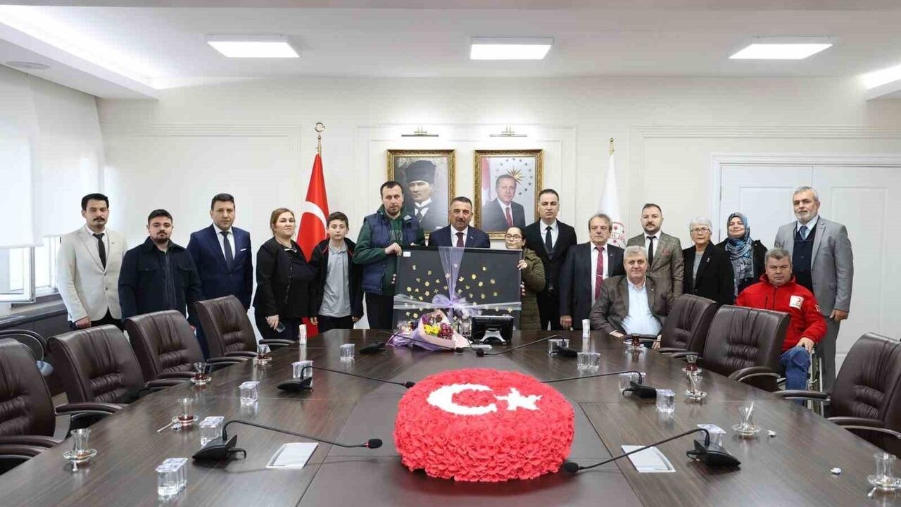 3 Aralık Dünya Engelliler Günü: Zonguldak'ta Vali Hacıbektaşoğlu'na Ziyaret