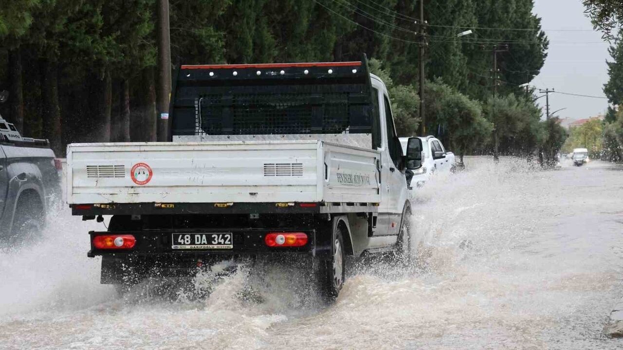 6 Aralık Muğla'da En Fazla Yağış Ula Kavakçalı'da (61.9 metreküp)