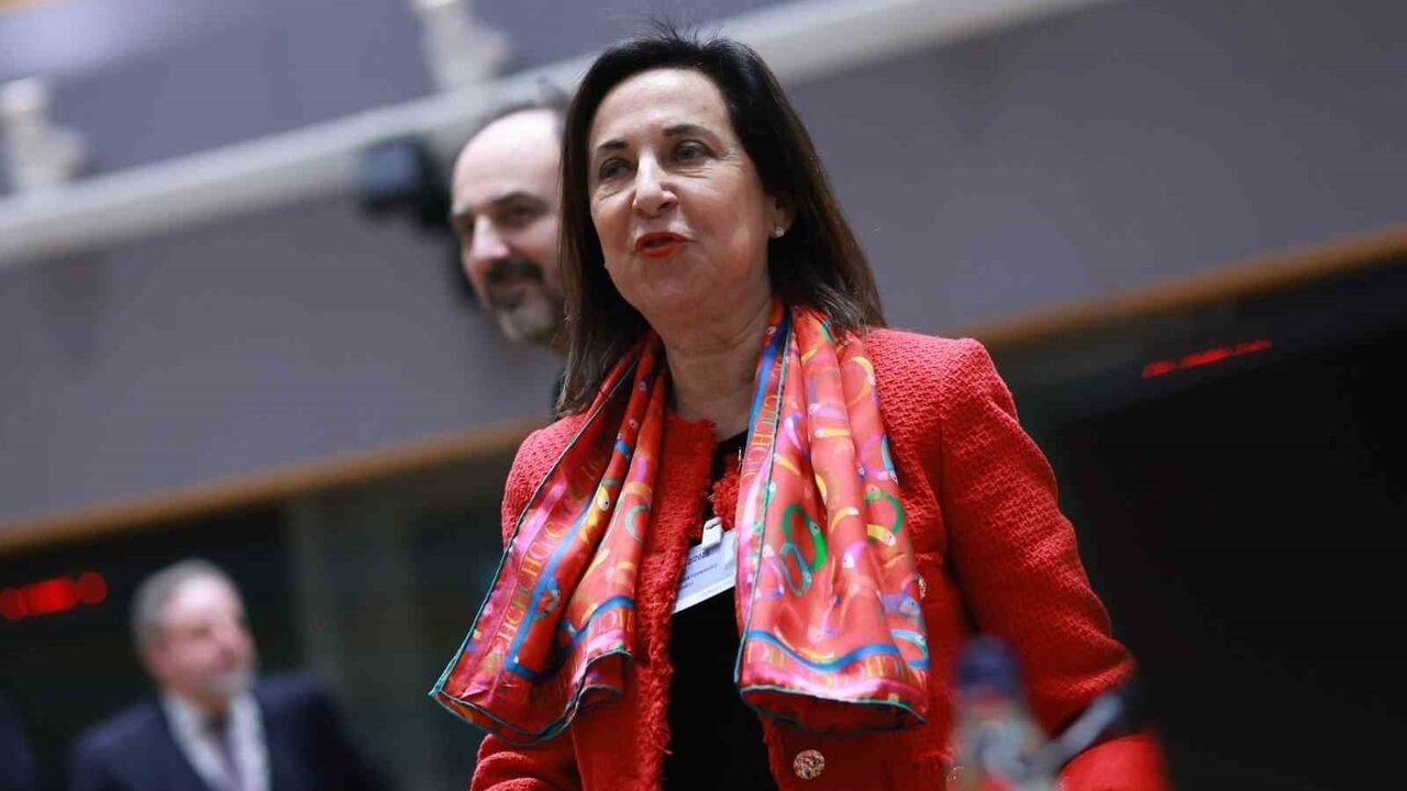 AB Savunma Bakanları Brüksel'de — Ukrayna'ya Askeri Destek Gündemde