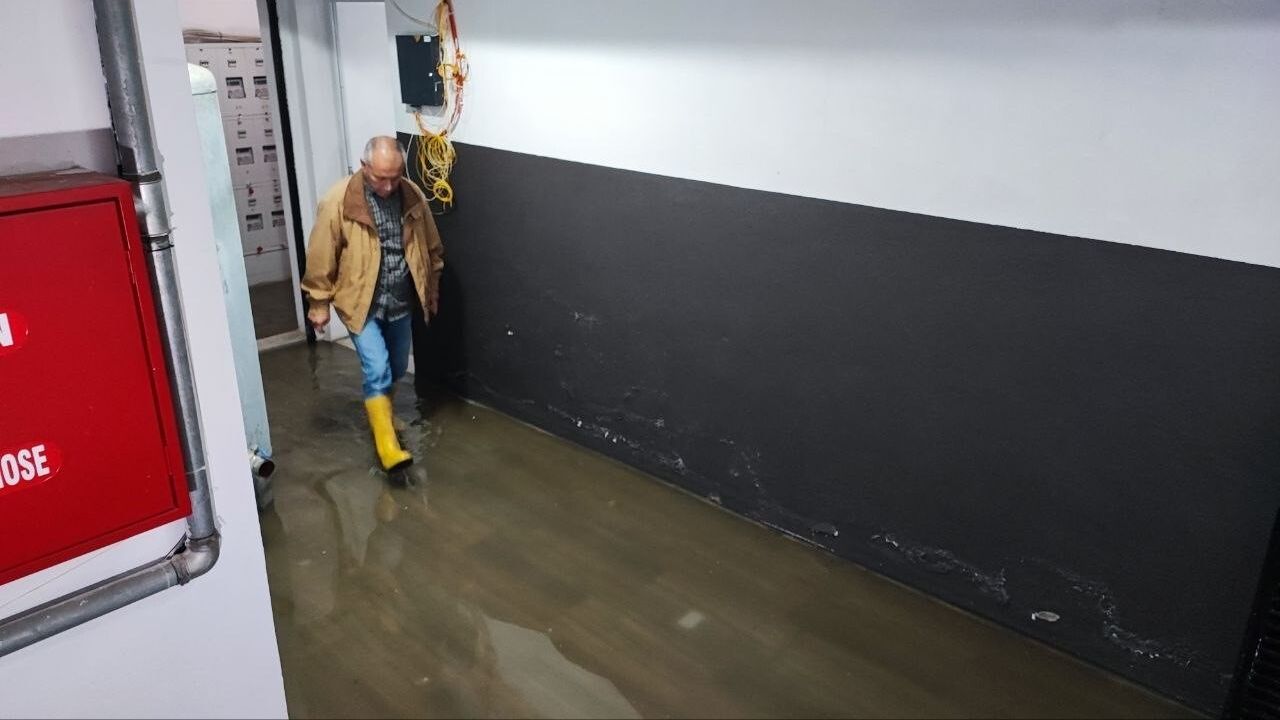 Adana'da 6 Yıldır Süren Bodrum Su Baskını: ASKİ'den Çözüm Bekleniyor