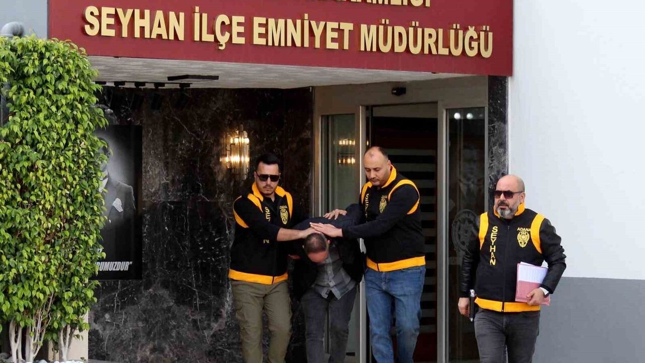 Adana'da Toprağa Gömülü Kavanozdan El Bombası ve EYP Çıktı: Şüpheli Tutuklandı