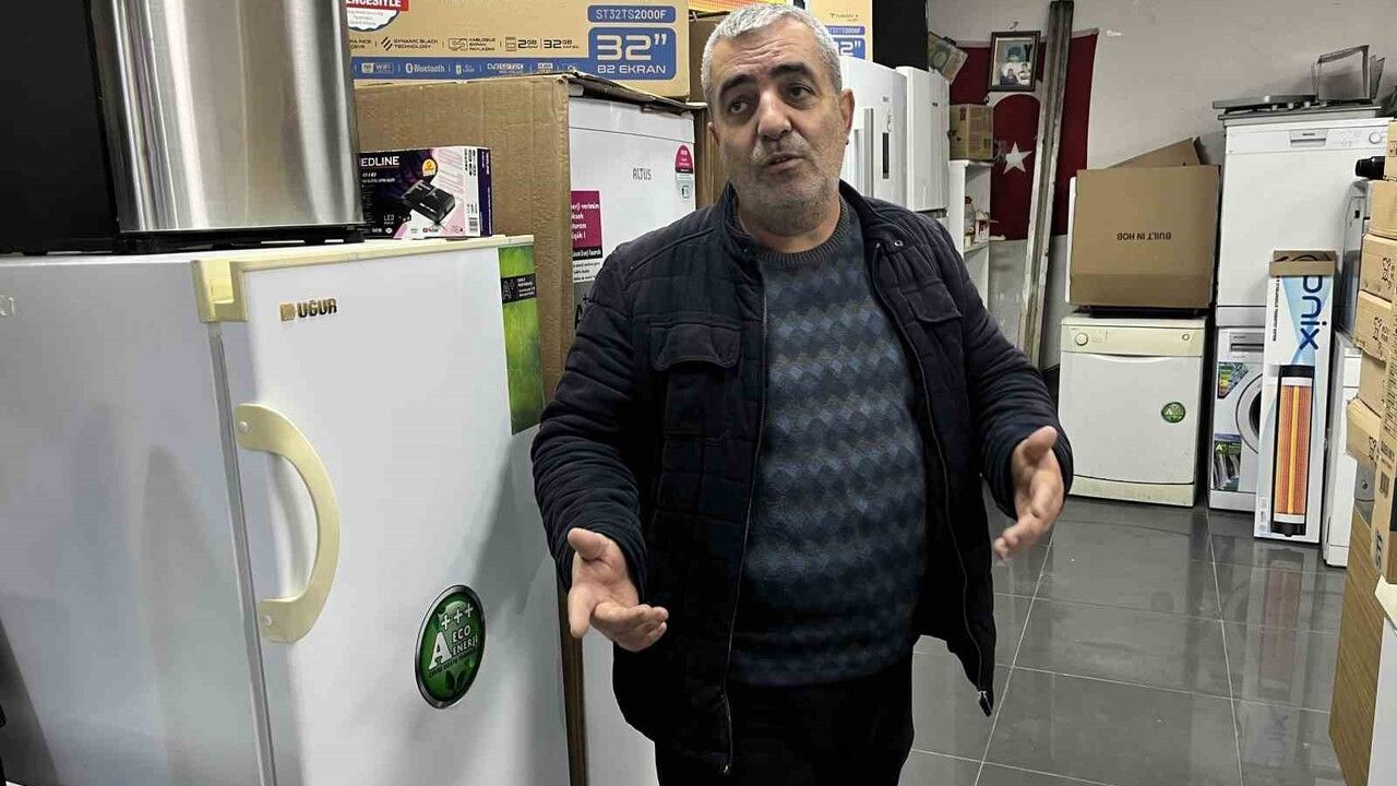 Adana'da 'Valilikte çalışıyorum' diyerek 78 bin ve 20 bin TL'lik ürün aldı, ödeme yapmadığı iddia edildi