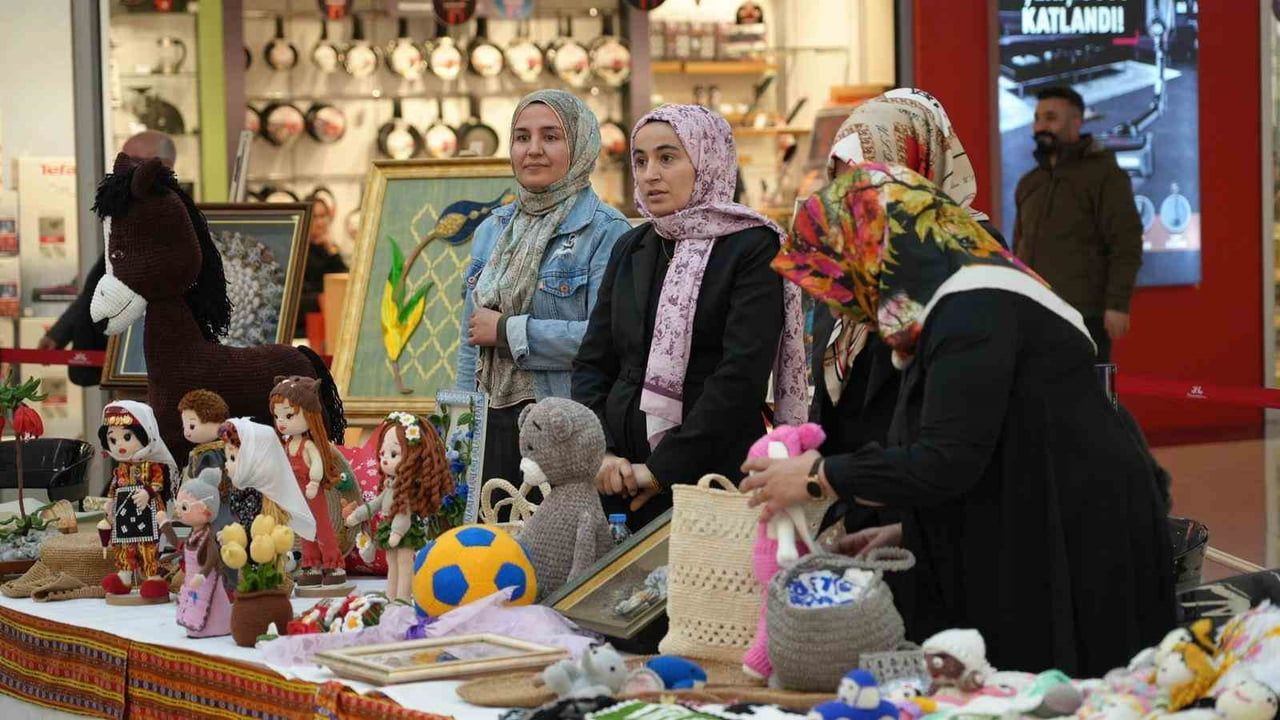 ADIMEK'in 'Üreten Kadın Güçlü Kadın' Sergisi Adıyaman'da Açıldı