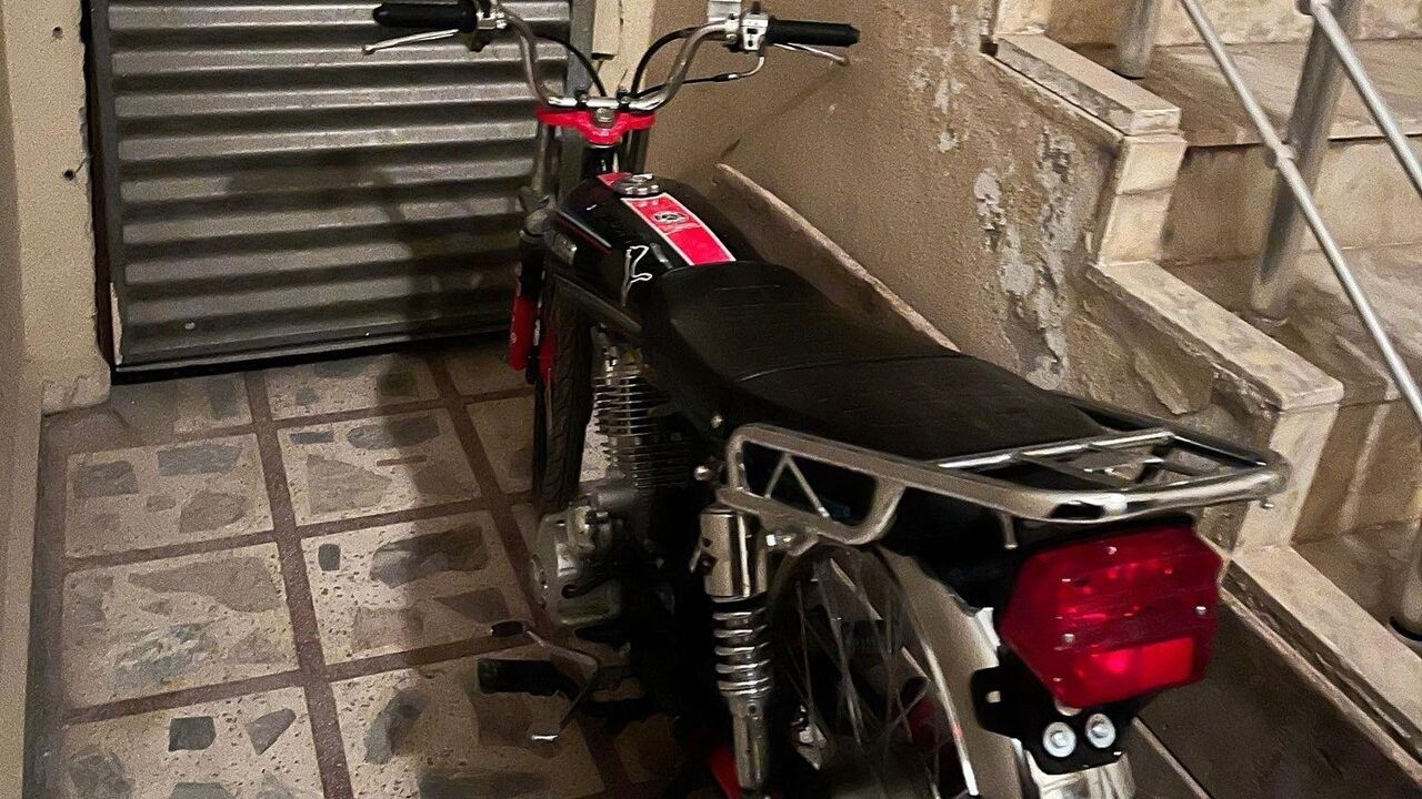 Adıyaman'da 02 LF 106 Plakalı Motosiklet Park Halindeyken Çalındı