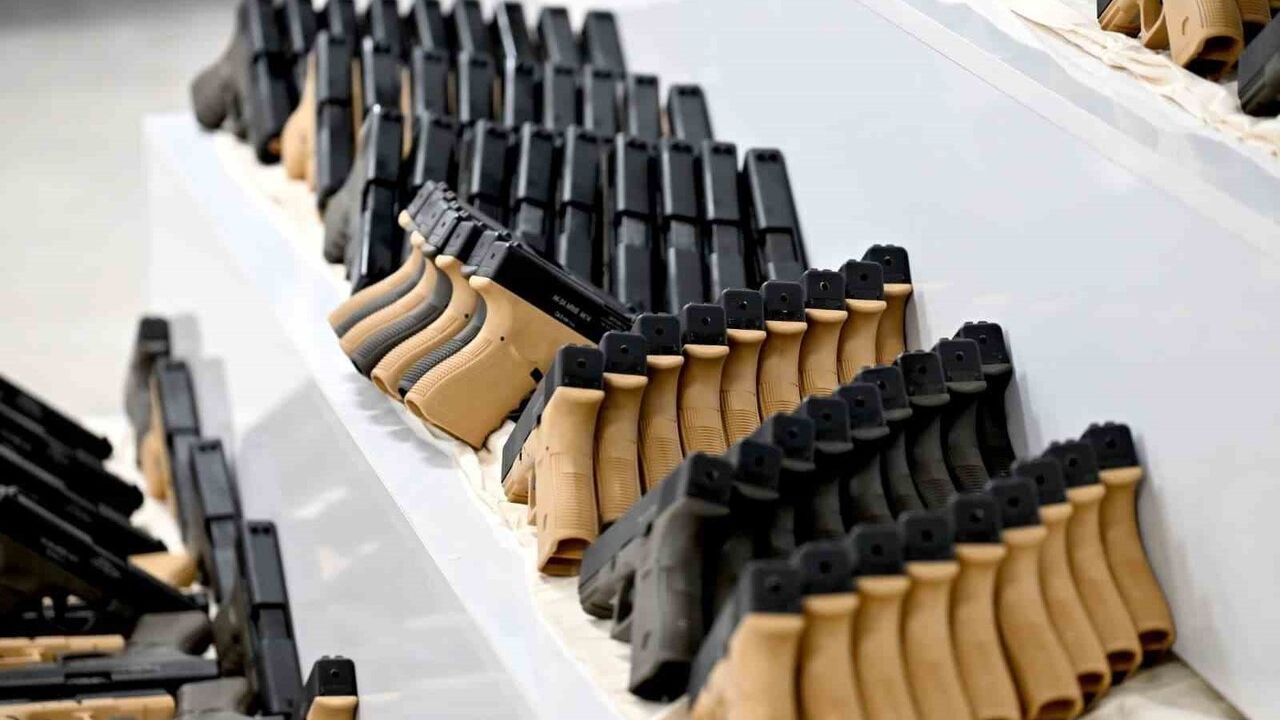 Adıyaman’da Operasyon: Bin Adet Tabanca Ele Geçirildi