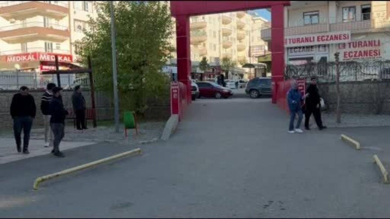 Adıyaman Kahta'da Traktör Devrildi: 1 Kişi Hayatını Kaybetti