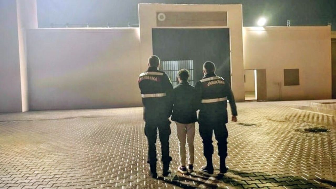 Adıyaman Kahta'da Uyuşturucu Ticaretinden 25 Yıl 6 Ay Hapis Cezası Olan B.B. Yakalandı