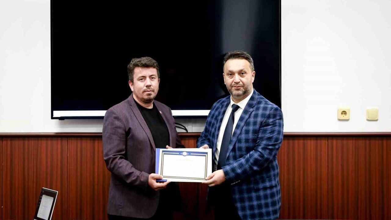 ADÜ'de Hizmet İçi Eğitimler: İdari Mevzuat ve Kamu İhale Kanunu