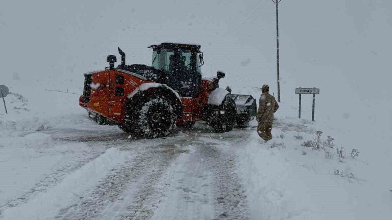 AFAD: Turuncu ve sarı uyarı verilen illerde 22 bin 813 personel, 7 bin 689 araç görevde