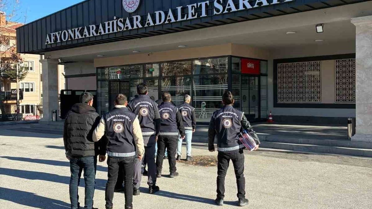 Afyonkarahisar'da Düzensiz Göçmen Operasyonu: 4 Kişi Tutuklandı