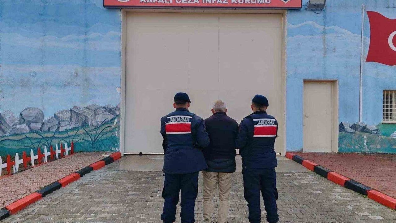 Afyonkarahisar'da Jandarma 25 Kişiyi Yakaladı: 11 Tutuklandı