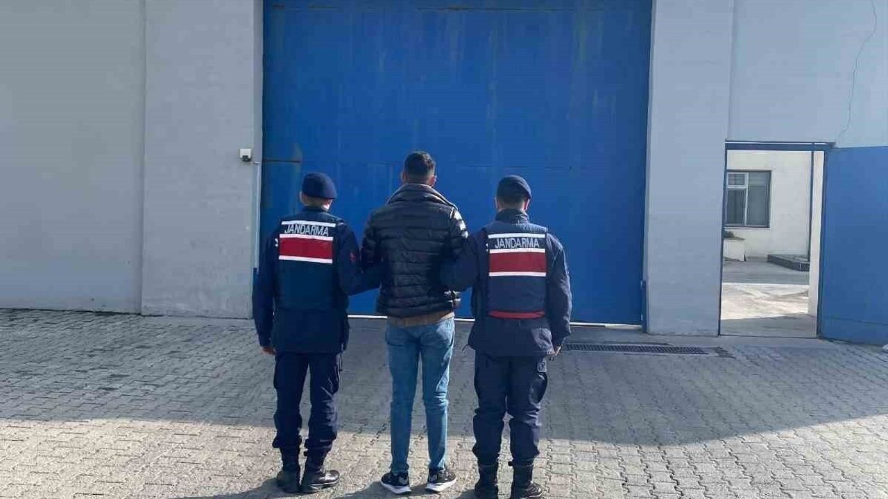 Afyonkarahisar'da Jandarma Operasyonu: 38 Kişi Yakalandı, 12 Tutuklandı