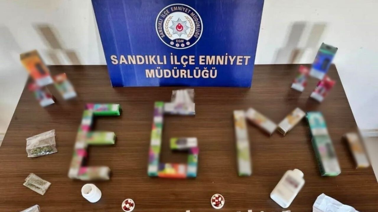 Afyonkarahisar'da Polis Denetimleri: 9 bin 217 Kişi Sorgulandı, 25 Kişi Yakalandı