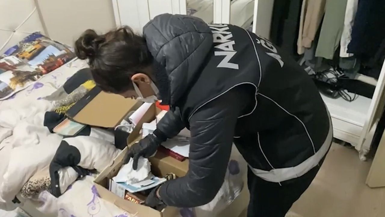 Ağrı'da Eş Zamanlı Uyuşturucu Operasyonu: 8 Gözaltı, 4 Tutuklama