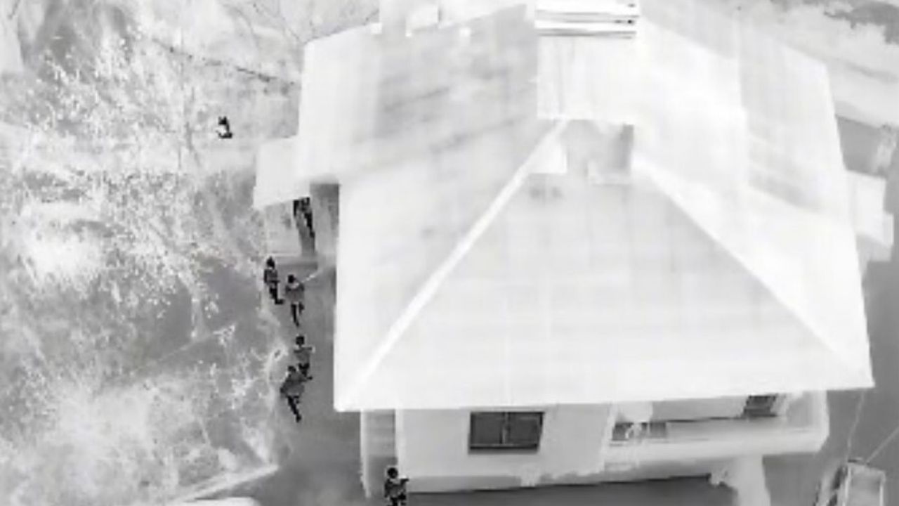 Ağrı’da Kaçakçılık Operasyonu: 35 Kaçak Telefon ve 4 bin 570 Paket Sigara Ele Geçirildi