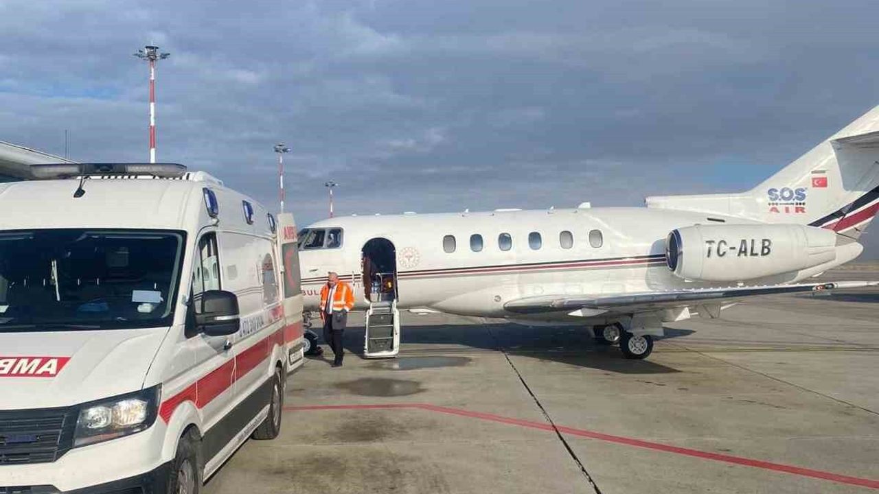 Ağrı'da Özofagus Atrezili 4 Günlük Bebek Ambulans Uçakla Elazığ'a Sevk Edildi