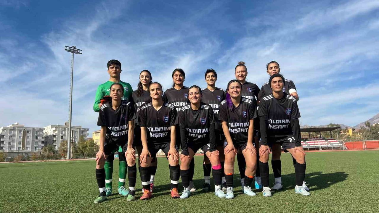 Ağrı Kadın Futbol Takımı Silopi’den 3-2'lik Zaferle Döndü