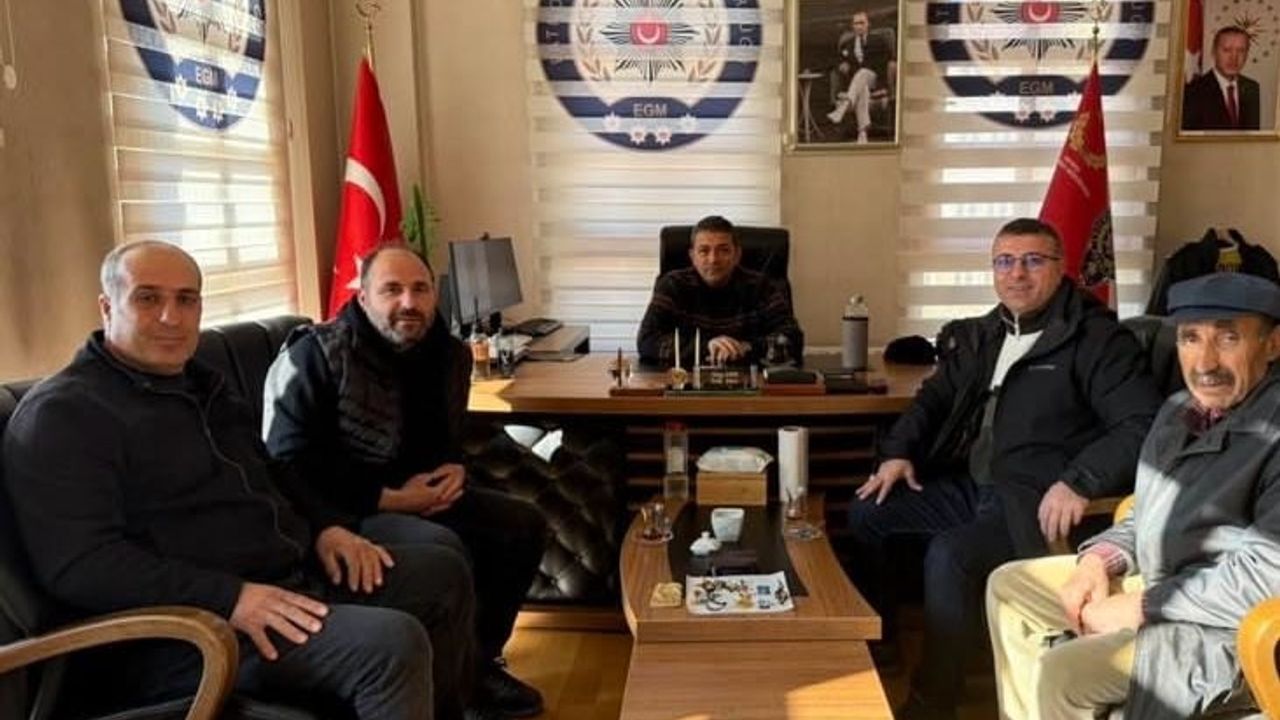 Ağrı Patnos'ta Yolda Bulunan Altınlar Sahiplerine Ulaştırıldı