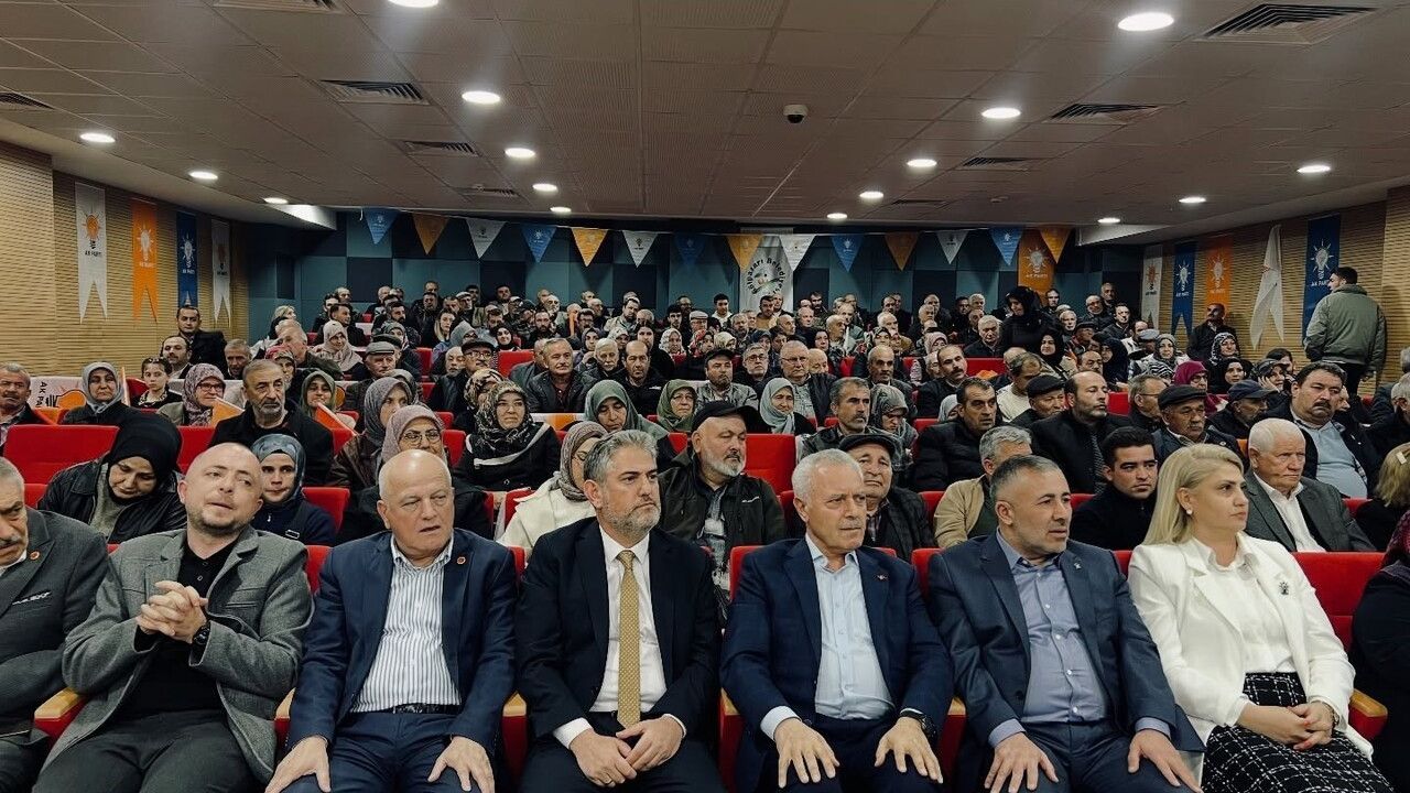 AK Parti'nin Gölpazarı Çıkarması Yoğun İlgi Topladı