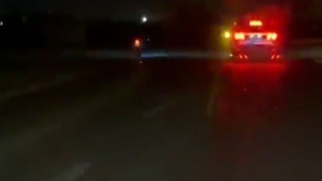 Akçakale'de jandarmadan kaçan motosiklet sürücüsü kaza yaptı: 2 yaralı