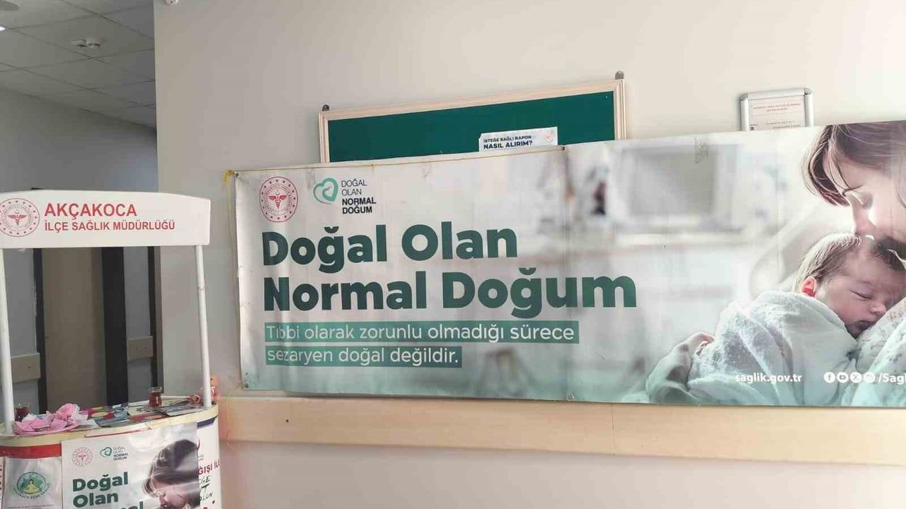 Akçakoca'da "Doğal Olan Normal Doğum" Standı: Normal Doğumun Önemi Vurgulandı