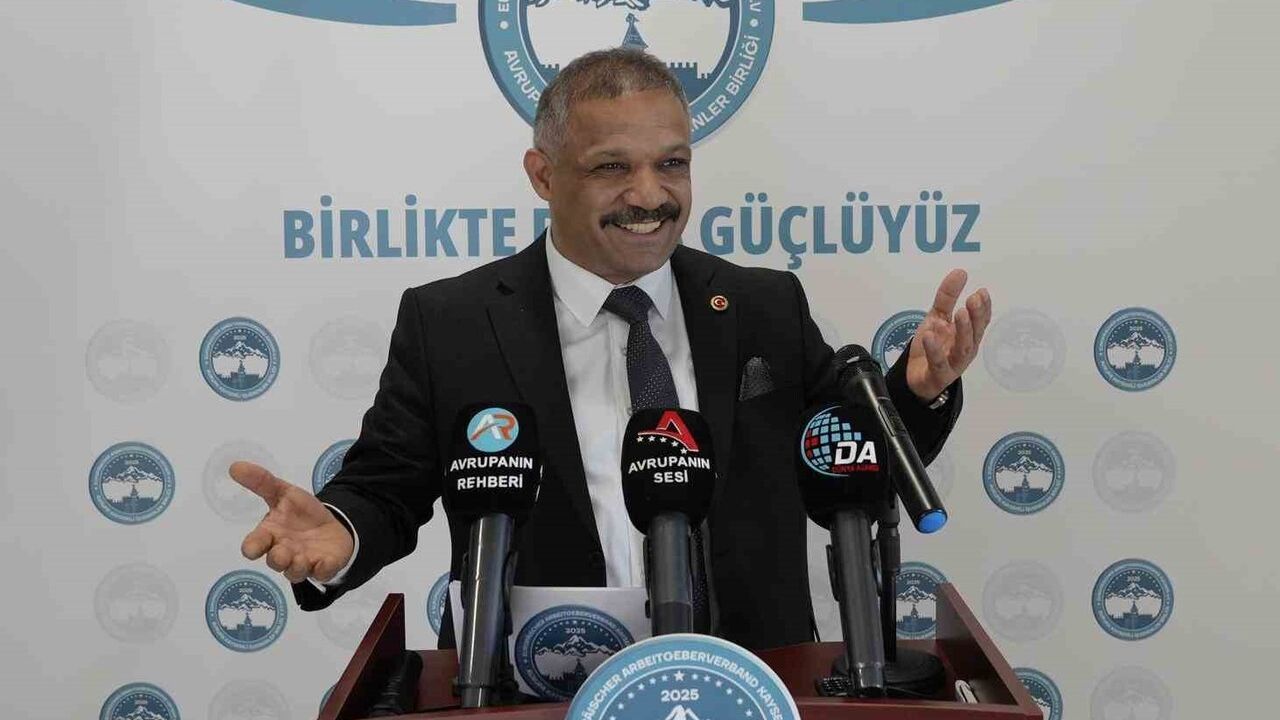 AKİB'de Gövde Gösterisi: Ali Hızar Oyların Tamamını Aldı