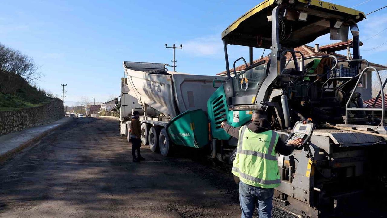 Akyazı’da Altyapı Tamamlandı: Altındere Osmanağa’ya Sıcak Asfalt