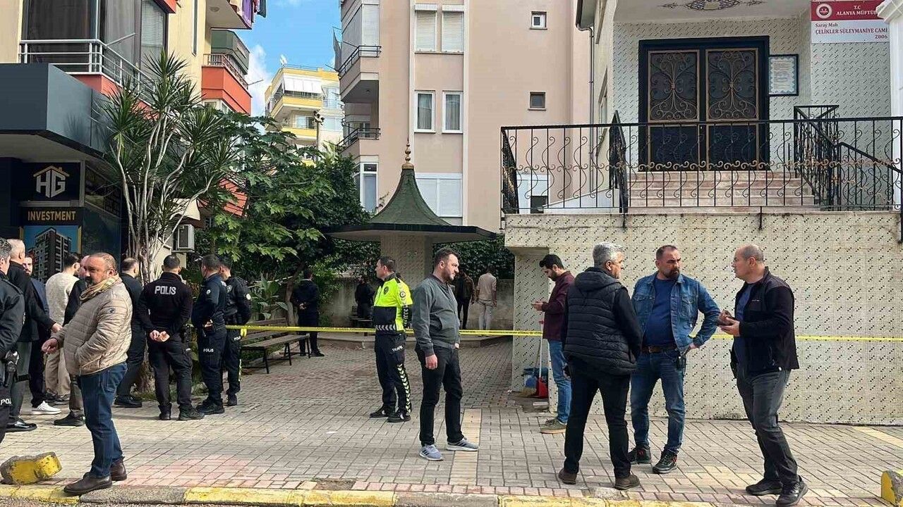 Alanya'da Dayısının Silahından Yaralanan Deniz Şişman Defnedildi
