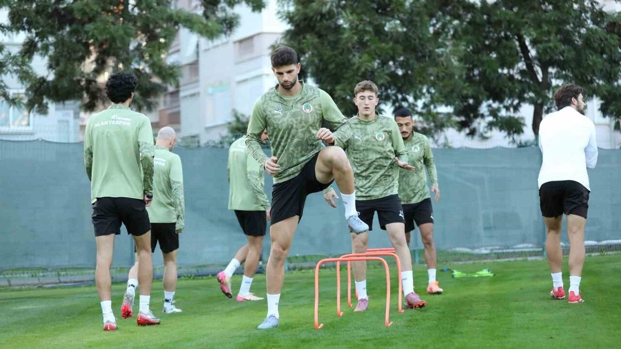 Alanyaspor, Kayserispor Maçı Hazırlıklarına Başladı