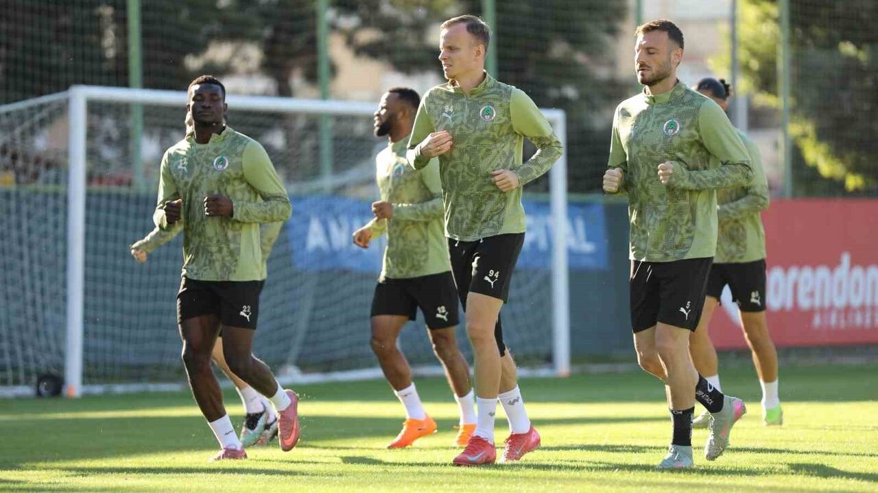 Alanyaspor, Kayserispor Maçı Hazırlıklarını Tamamladı