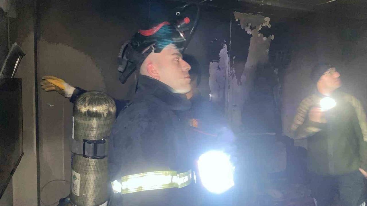 Alaplı TOKİ'de Ev Yangını: Salon Odası Kullanılamaz Hale Geldi