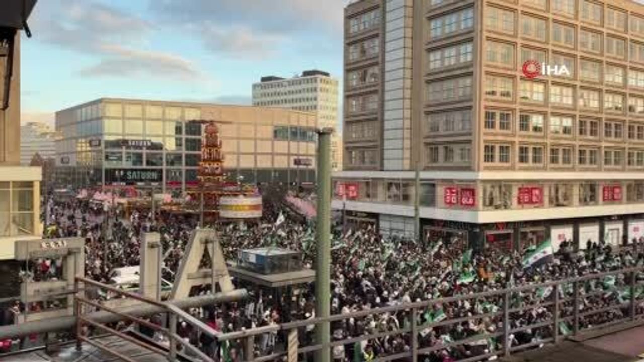 Almanya'da Noel Pazarları Üzerinden Müslümanlara Yönelik Dezenformasyon Ortaya Çıktı