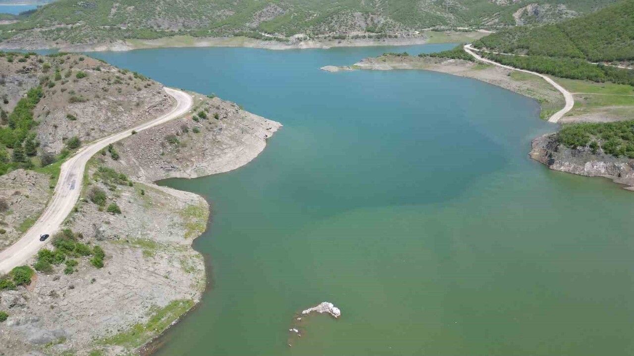 Almus Barajı'na Kalıcı Geçit: Köy Yolları 15 km Kısalacak