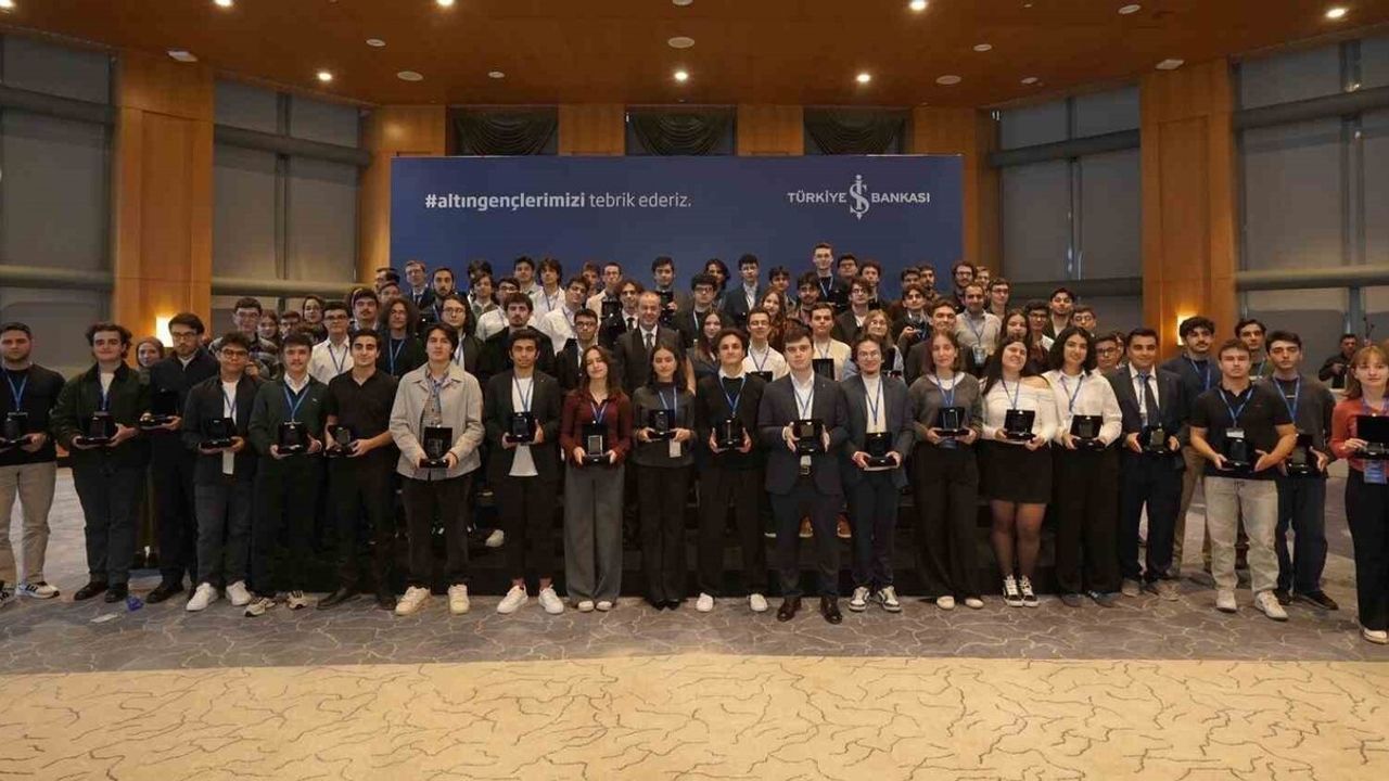 Altın Gençler: 54 Yılda 4 Bine Yakın Genç Ödüllendirildi