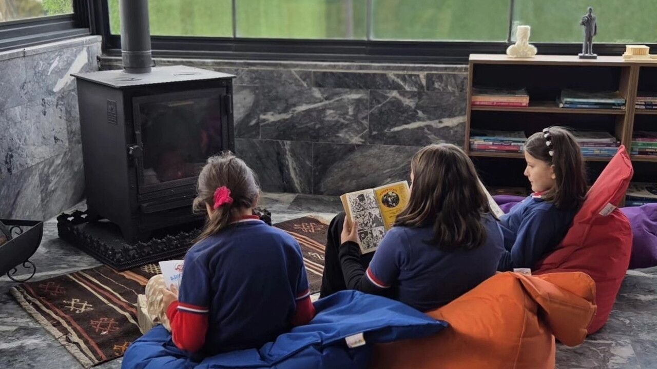 Altıntaş'ta 'Okuyan Nesil' Kitap Kafe Etkinliği — Zafer İlkokulu