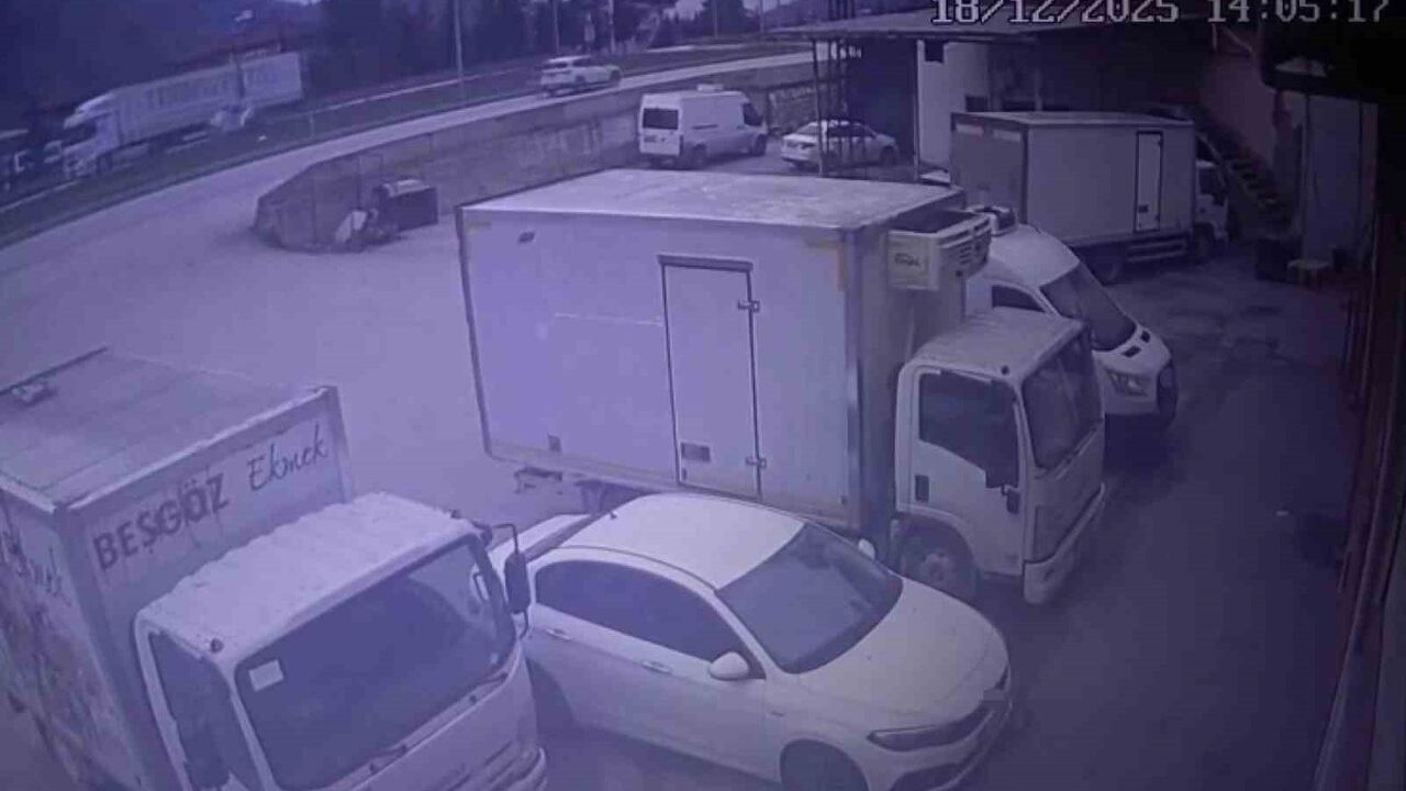 Amasya'da Genç Avukat Erhan Şahiner'in Duruşmaya Giderken Hayatını Kaybettiği Kaza Kamerada