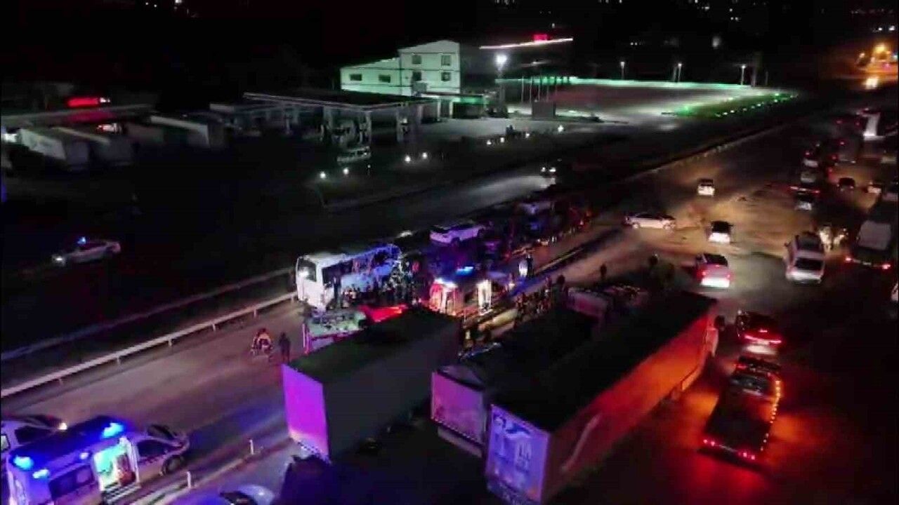 Amasya Merzifon'da Zincirleme Kaza: Çok Sayıda Yaralı