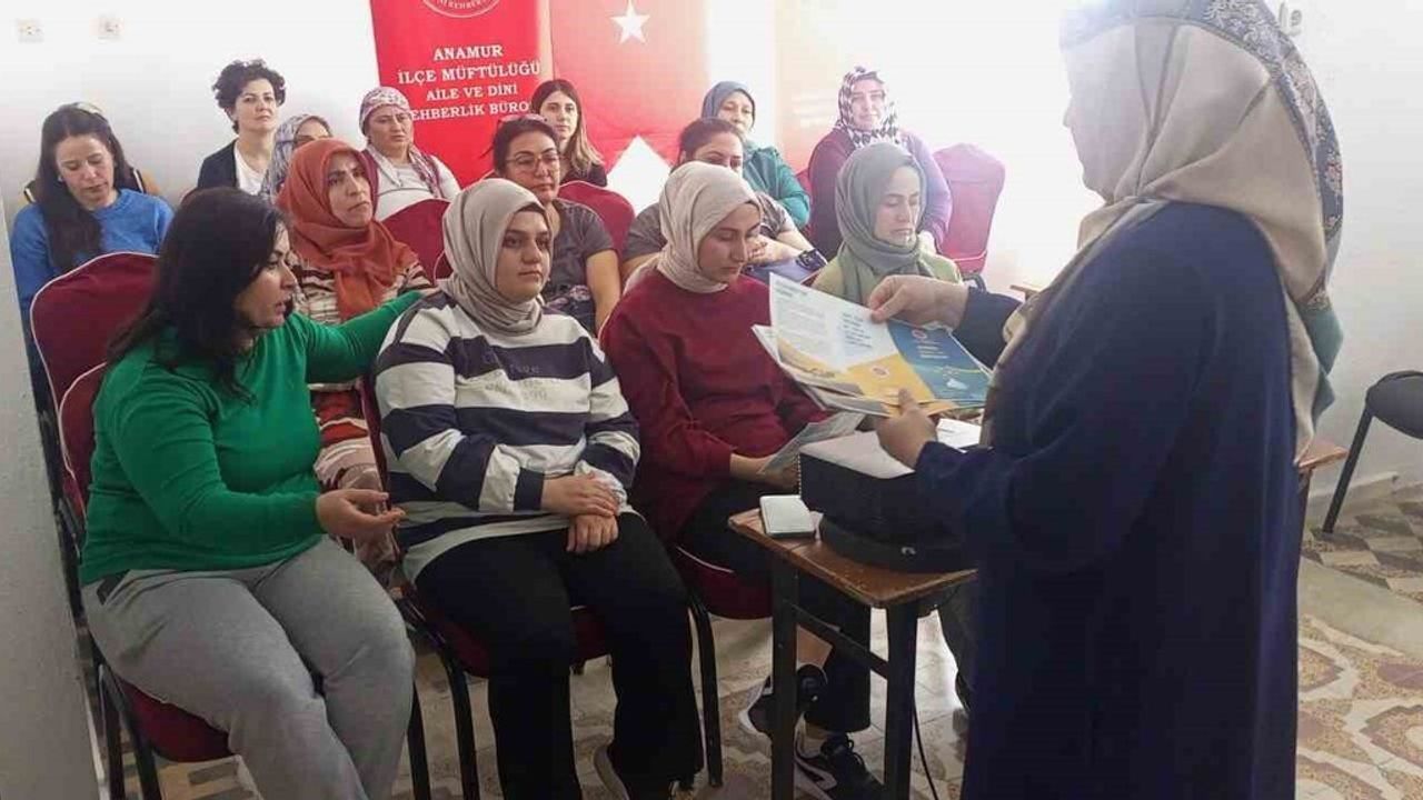 Anamur’da ‘Değerleriyle Güçlü Ailem’ Projesiyle Aile Eğitimleri Sürüyor