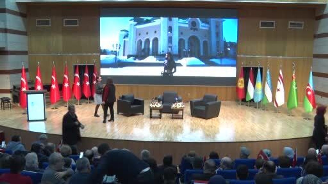 Ankara'da 'Dünya Türk Dili Ailesi Günü' Paneli — Ortaylı, Ercilasun, Öksüz ve Halaçoğlu