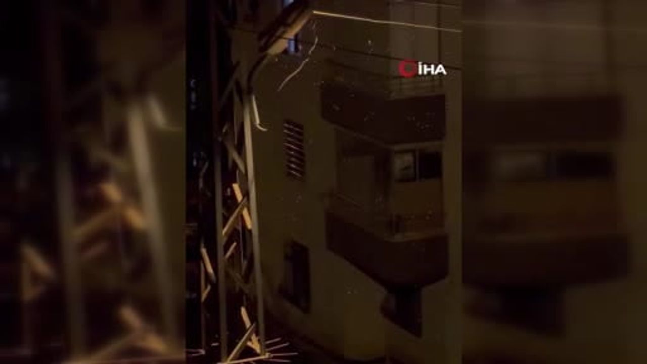 Ankara'da Gece Kar Sürprizi: Başkentin Yüksek Kesimlerinde Kar Yağışı