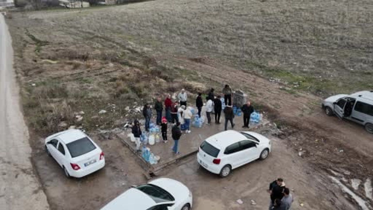 Ankara Sincan'da 2 Gündür Süren Su Kesintisi: Vatandaşlar Çeşmelere Koştu
