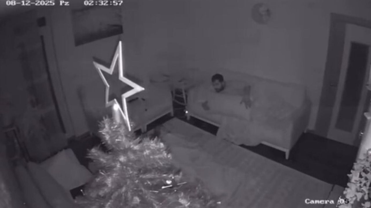 Antalya'da 4.3'lük Deprem: Konyaaltı'nda Panik Anları Güvenlik Kamerasında