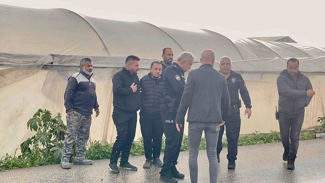 Antalya'da Dereye Düşen Otomobilde Kadın Hayatını Kaybetti