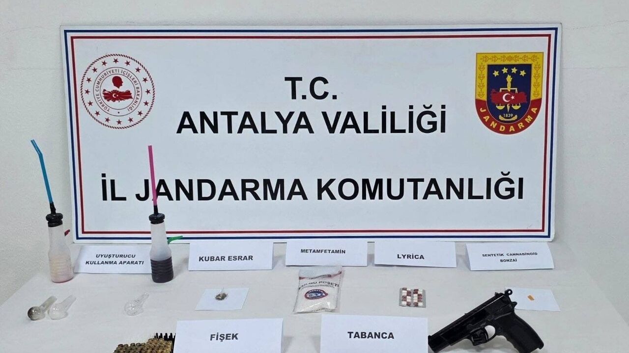 Antalya Döşemealtı’da Uyuşturucu Operasyonu: Çok Sayıda Madde Ele Geçirildi