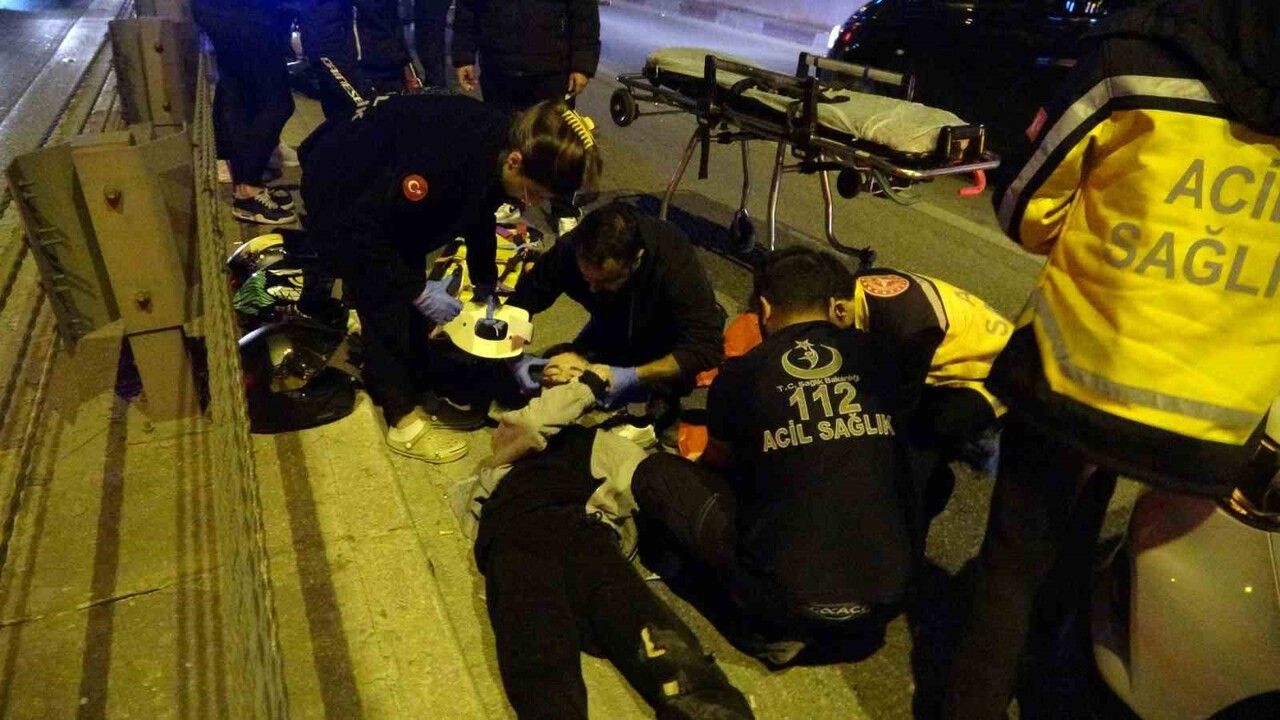 Antalya Güllük Alt Geçidinde Motosiklet Kazası: Emir K.E. Yaralandı