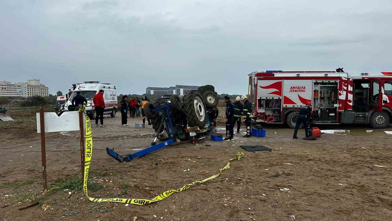Antalya Kundu Sahili'nde traktör kazası: 18 yaşındaki genç hayatını kaybetti